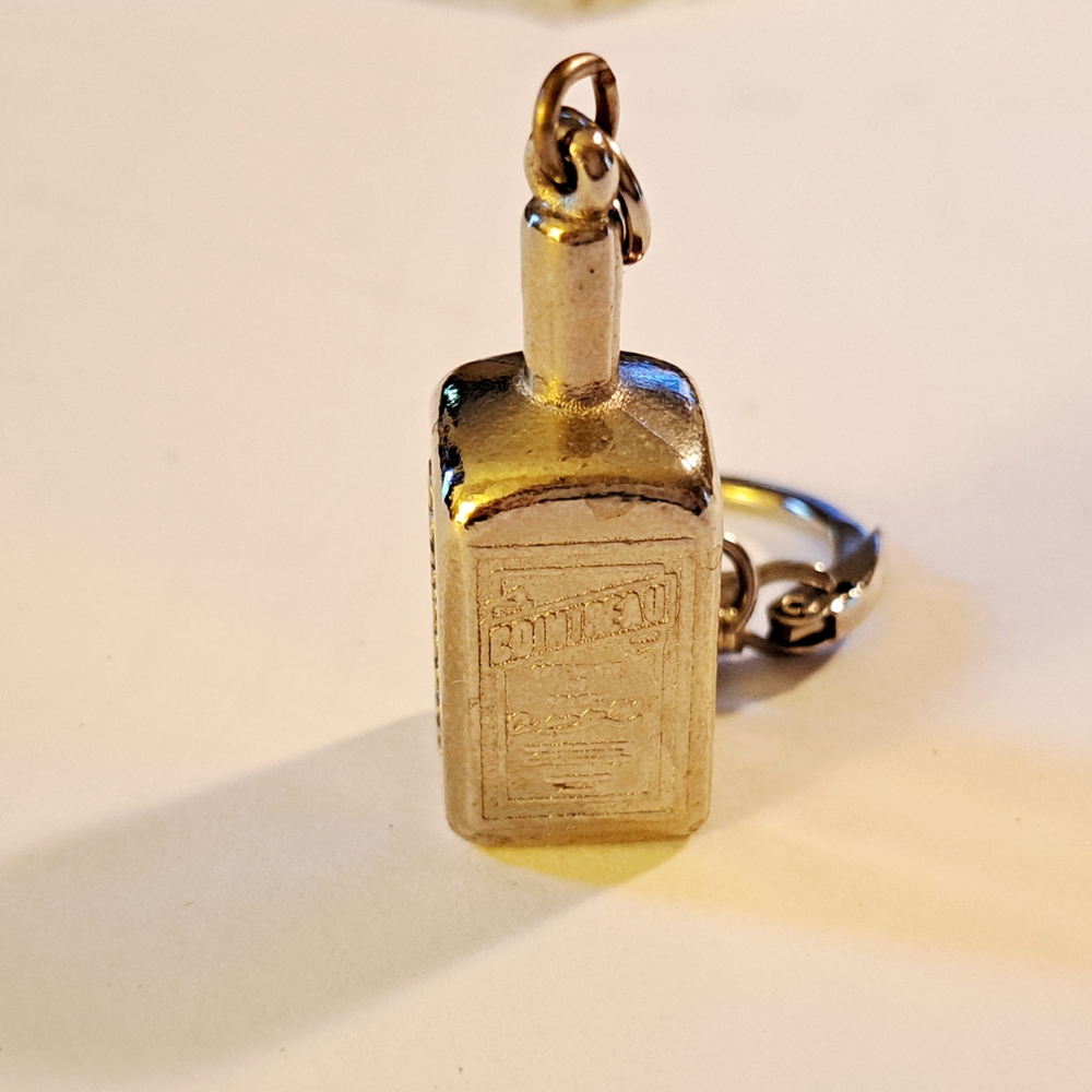 Cointreau Silver Keychain - Picture 3 of 3